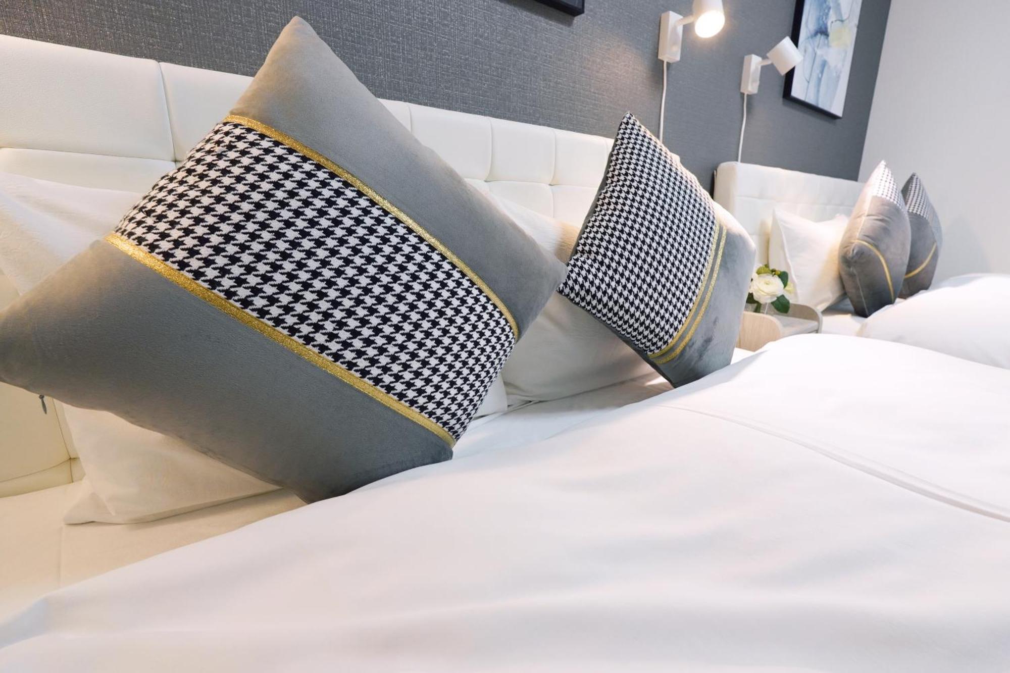 Dotonbori Royal Apartment Osaka Ngoại thất bức ảnh